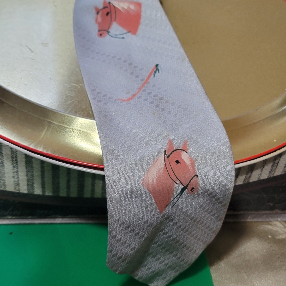 Vintage 50" Horse Tie